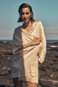 Diamond Pure Silk Ivory Short Robe
